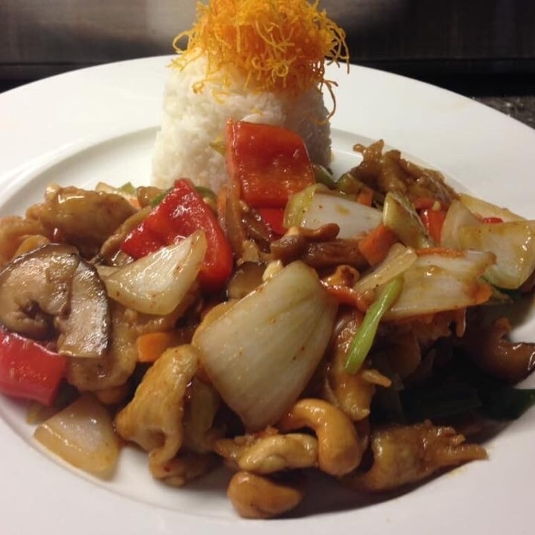 Spice Up Your Meal with Red Curry Delights